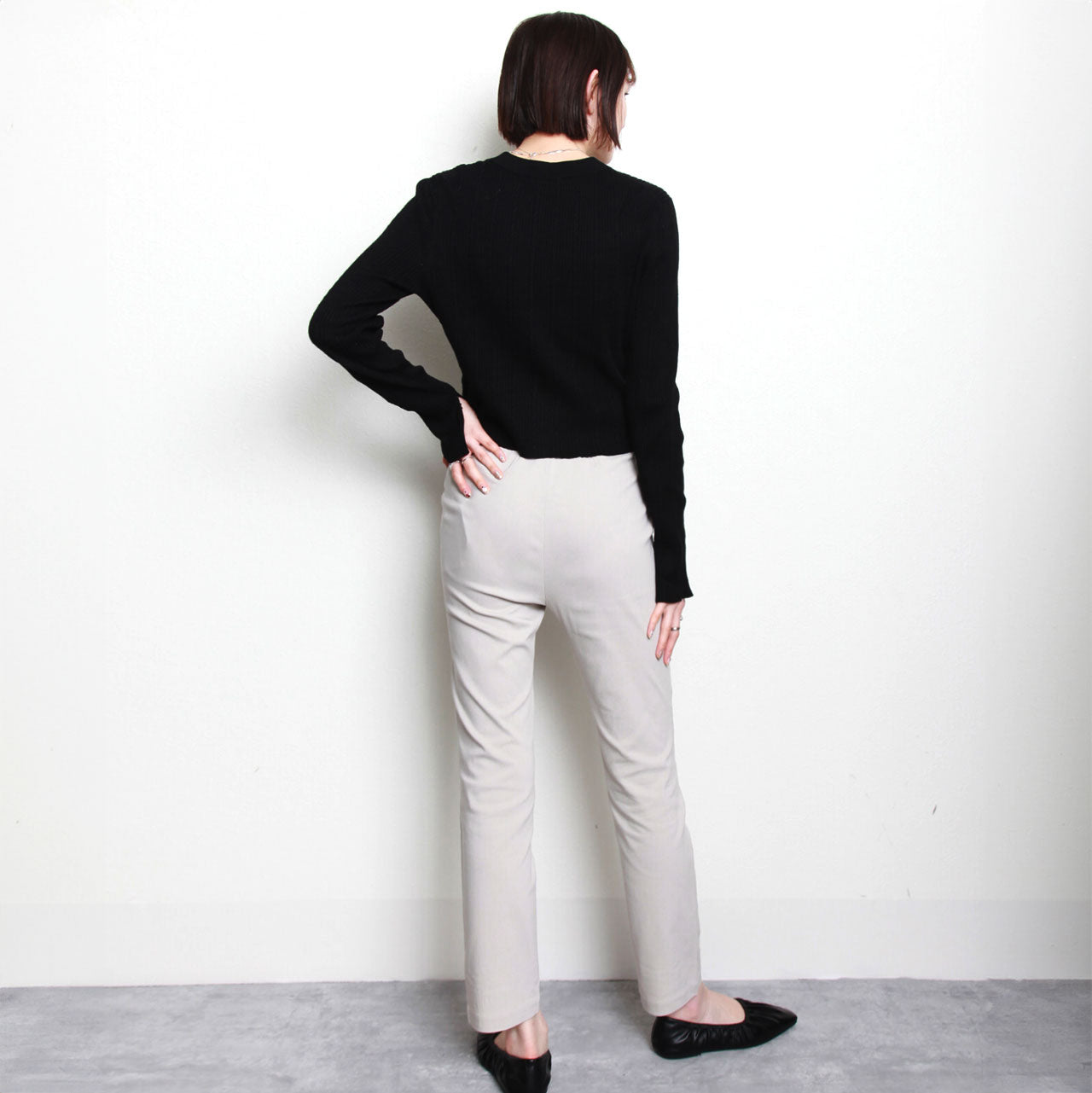 ハイテンションストレッチ美脚アンクルパンツ 3カラー M L LL