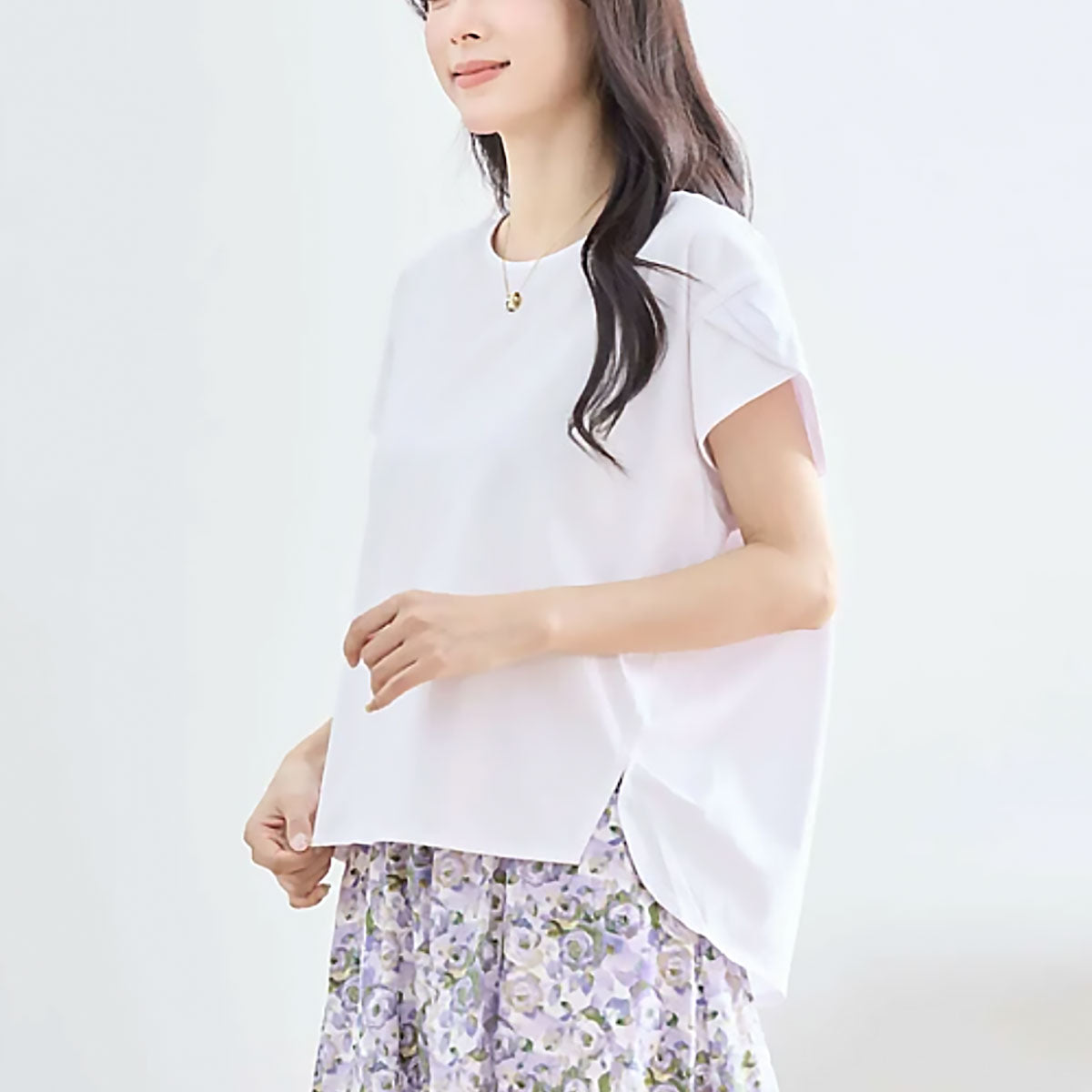 デザイン袖AラインコットンTシャツ M〜L 3カラー