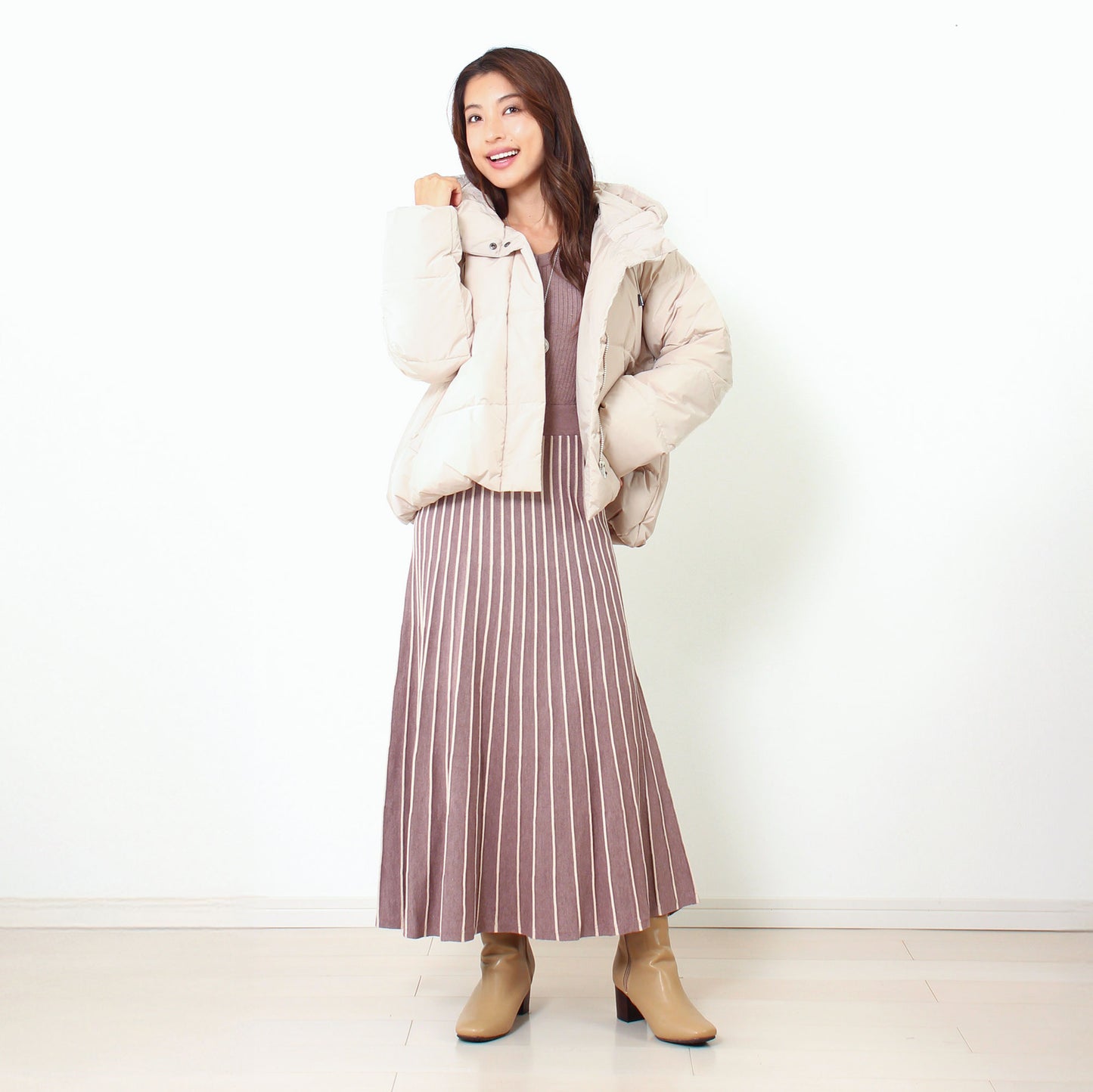 ショート丈フーディ中綿エコダウンジャケット 3カラー