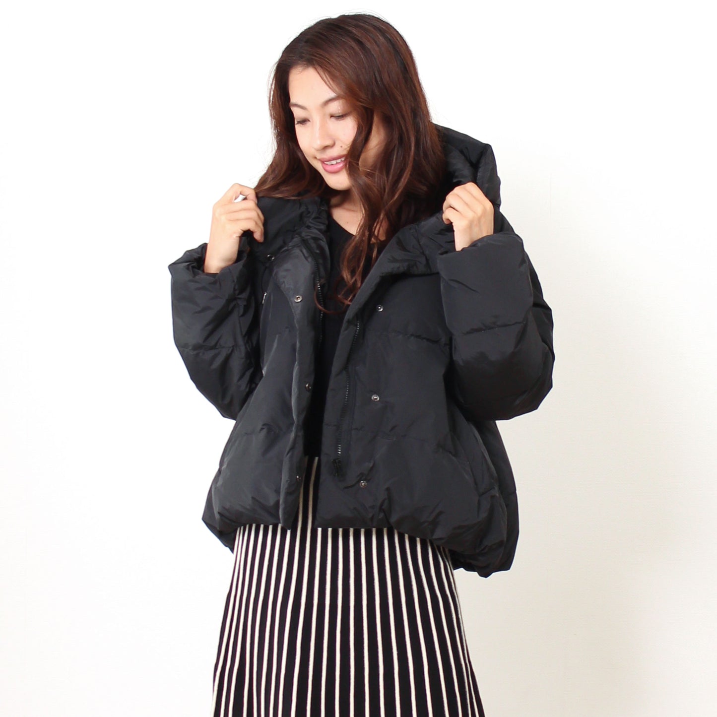 ショート丈フーディ中綿エコダウンジャケット 3カラー