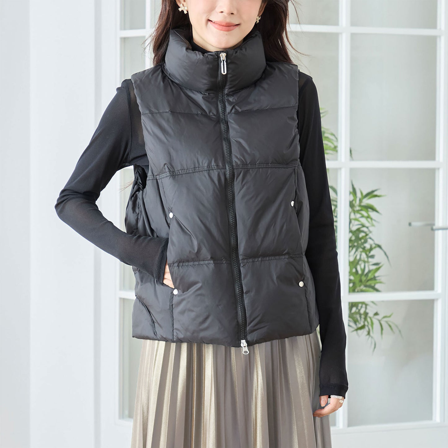 天然羽毛100％ 軽量＆極暖ダウンベスト M〜L